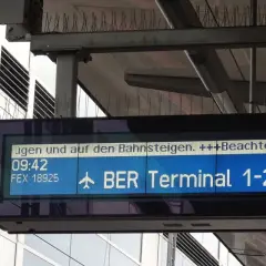 Jak dojechać na lotnisko Berlin Schönefeld - tanio i szybko