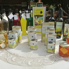 Co warto przywieźć z Grecji Zakynthos: najlepsze lokalne pamiątki i produkty