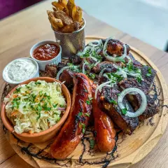 Co zjeść w Gdyni: 10 najlepszych restauracji i dań lokalnych
