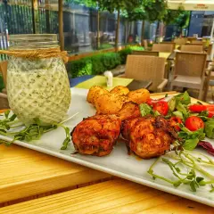 Najlepsze restauracje w Roztoczu i co warto spróbować podczas wizyty