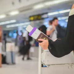 Jak wygląda odprawa na lotnisku Modlin? Uniknij stresu i opóźnień