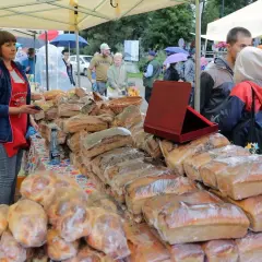 Najciekawsze pamiątki i produkty regionalne, które warto przywieźć z Zakopanego