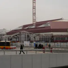 Ile jest terminali na lotnisku Chopina? Odkryj ważne informacje