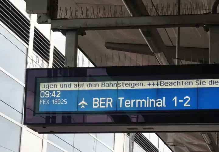 Jak dojechać na lotnisko Berlin Schönefeld - tanio i szybko