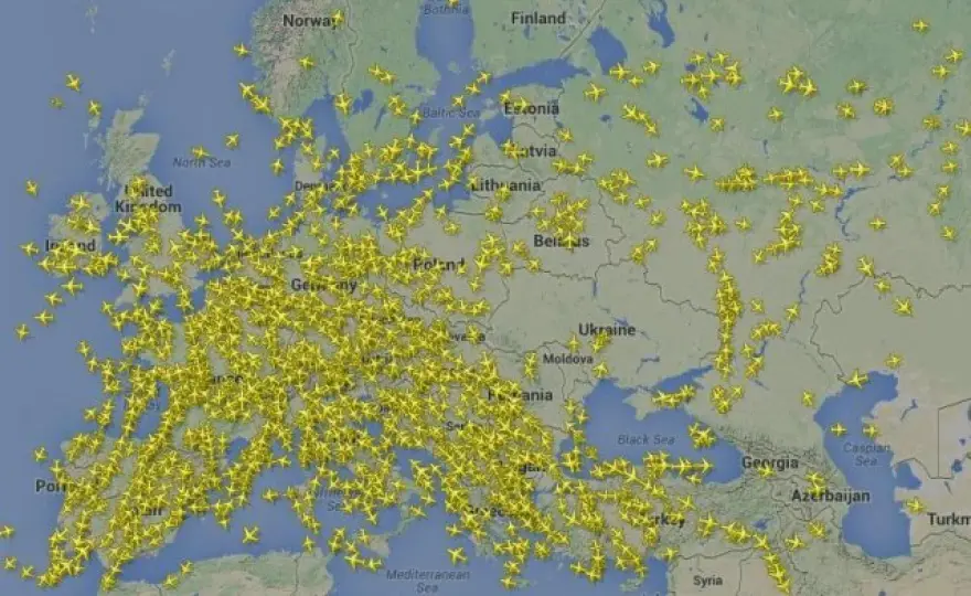 Ile lotów dziennie? Globalne i polskie statystyki ruchu