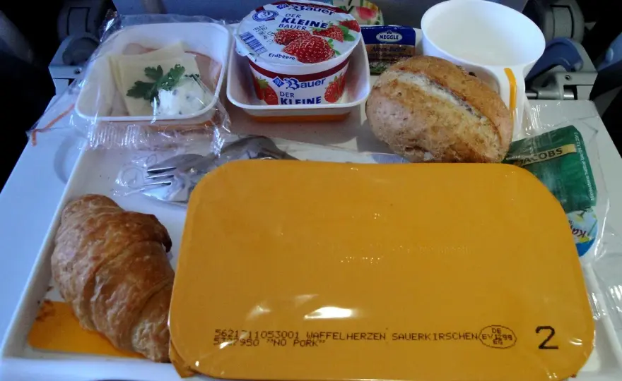 Co można wziąć do bagażu podręcznego? Uniknij nieprzyjemnych niespodzianek