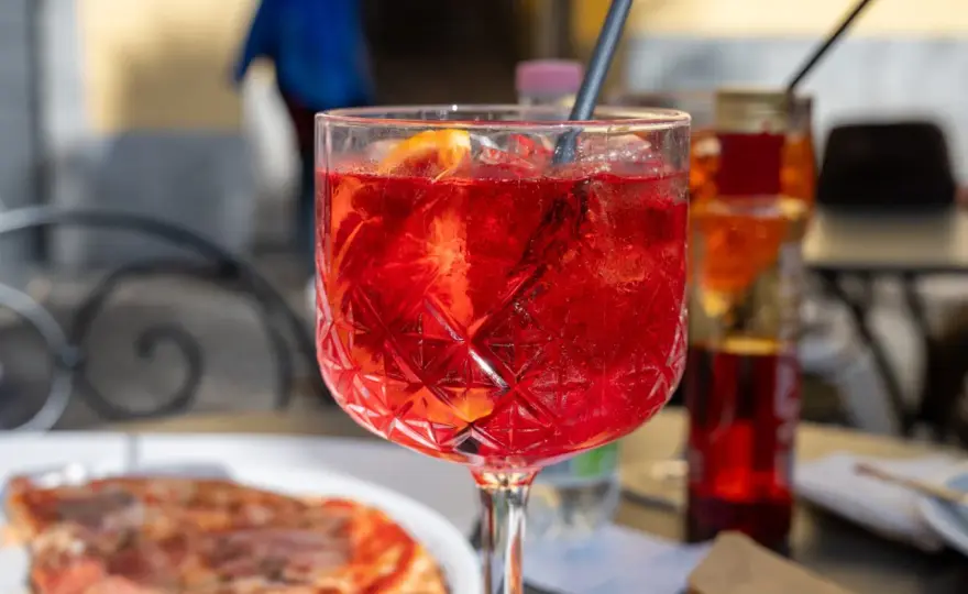 Mediolan: Gdzie zjeść? Smaki, ceny i aperitivo przewodnik