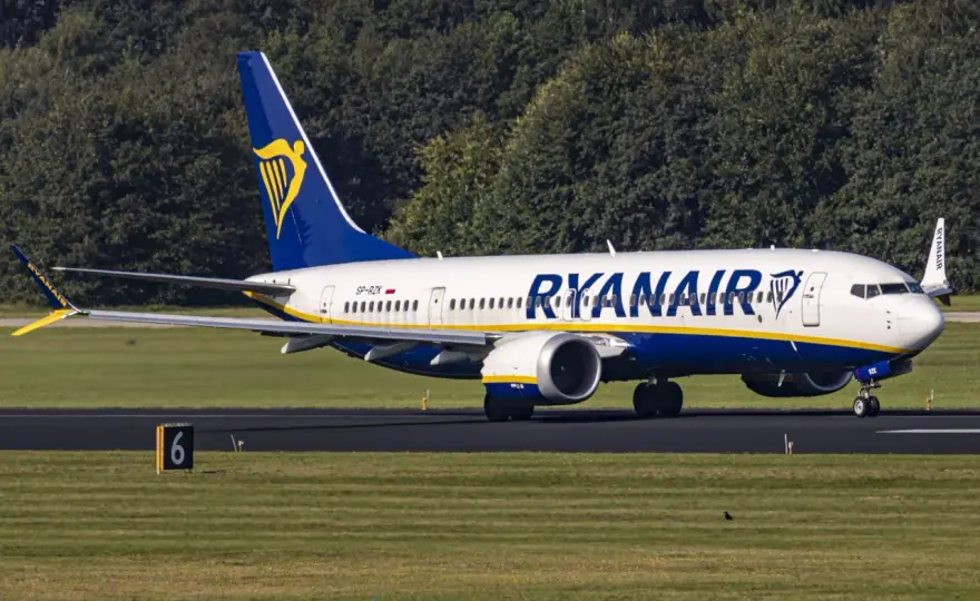 Opłata transakcyjna Ryanair: czy nadal istnieje i jak jej unikać?