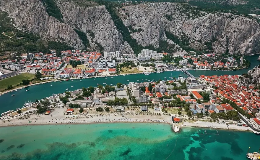 Najlepsze noclegi i atrakcje turystyczne w Omis w Chorwacji