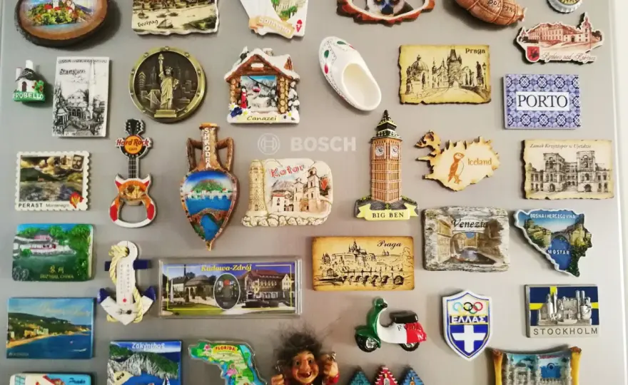 Przewożenie pamiątek w bagażu podręcznym - co warto wiedzieć przed podróżą