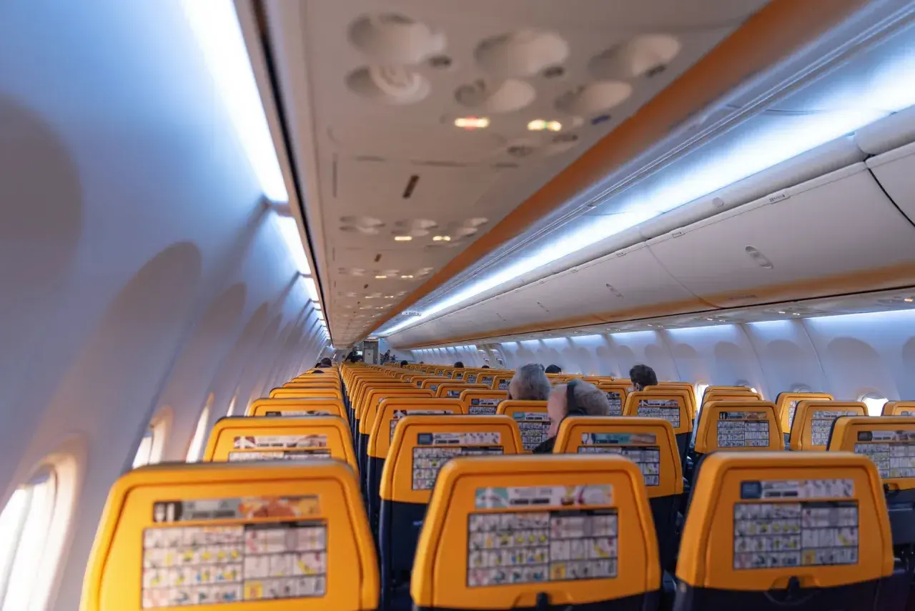 Czy można mieć poduszkę w samolocie Ryanair? Oto, co musisz wiedzieć